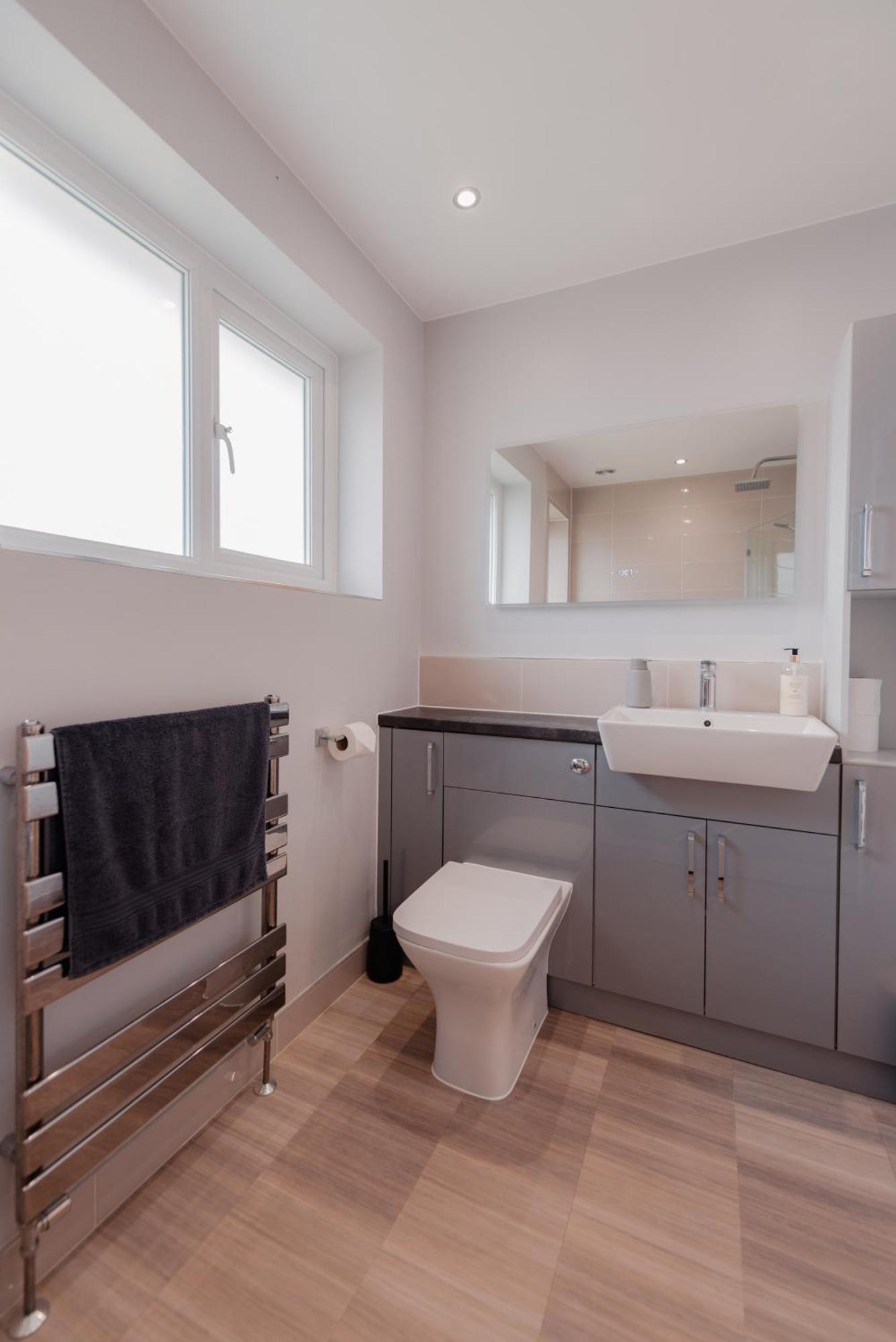 Luxury Recently Renovated 3 Bedroom Home In Sandwich Kent Екстериор снимка