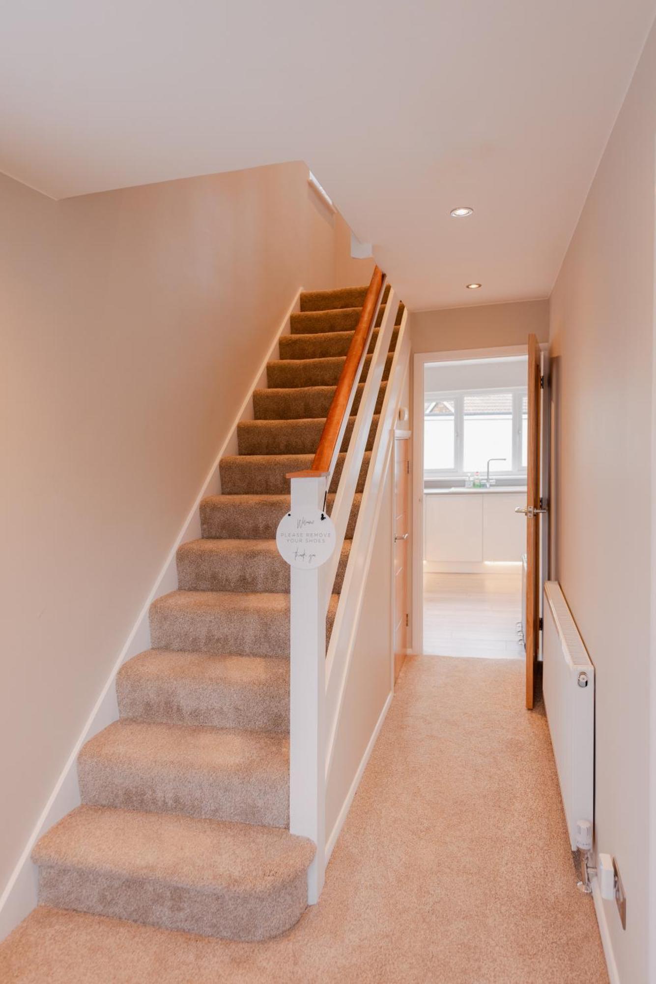 Luxury Recently Renovated 3 Bedroom Home In Sandwich Kent Екстериор снимка